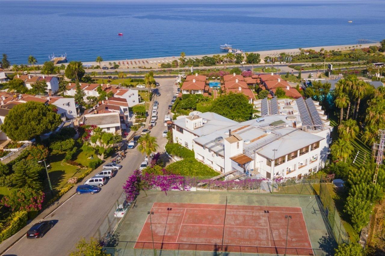 Titan Club Hotel Ultra All Inclusive คาร์ยิจัค ภายนอก รูปภาพ