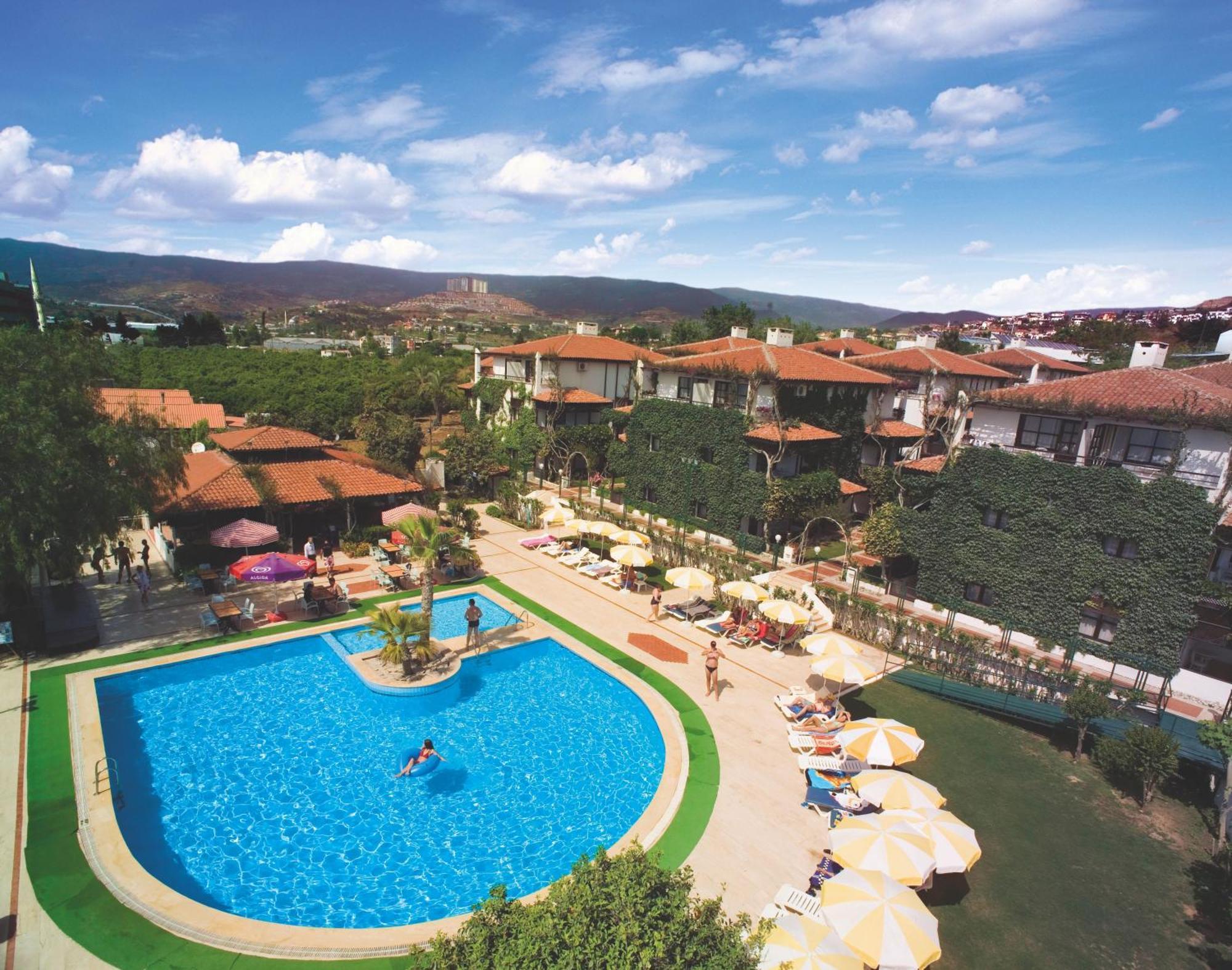 Titan Club Hotel Ultra All Inclusive คาร์ยิจัค ภายนอก รูปภาพ