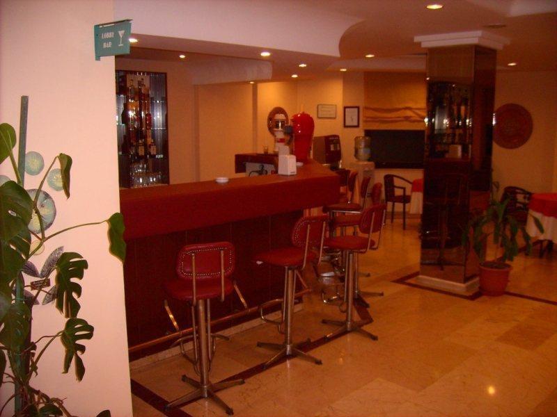 Titan Club Hotel Ultra All Inclusive คาร์ยิจัค ภายนอก รูปภาพ