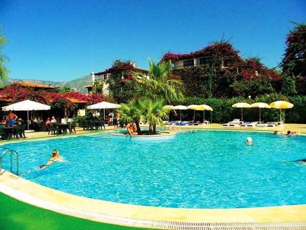 Titan Club Hotel Ultra All Inclusive คาร์ยิจัค ภายนอก รูปภาพ